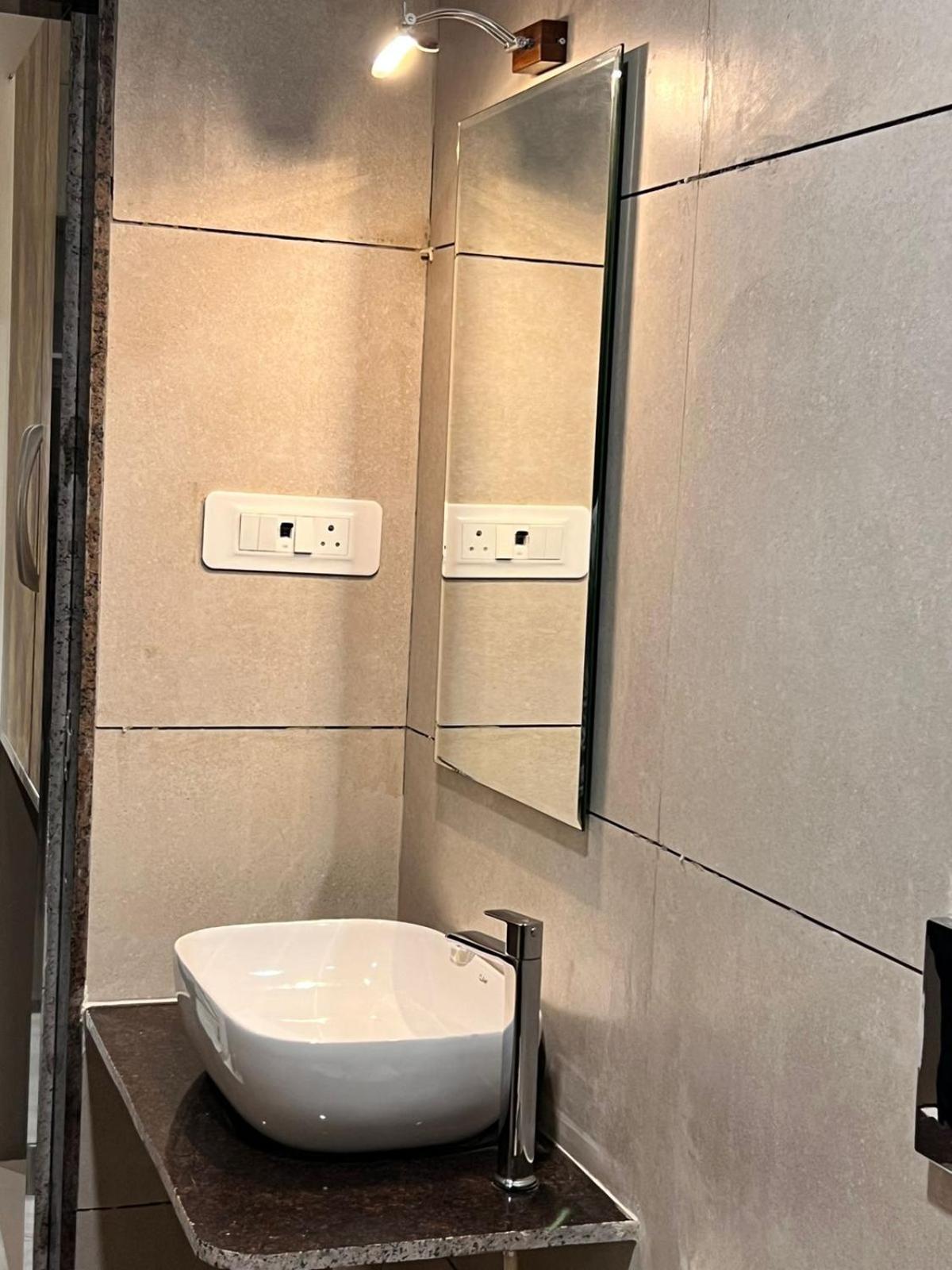 The Grand Leela Resort Khopoli Extérieur photo