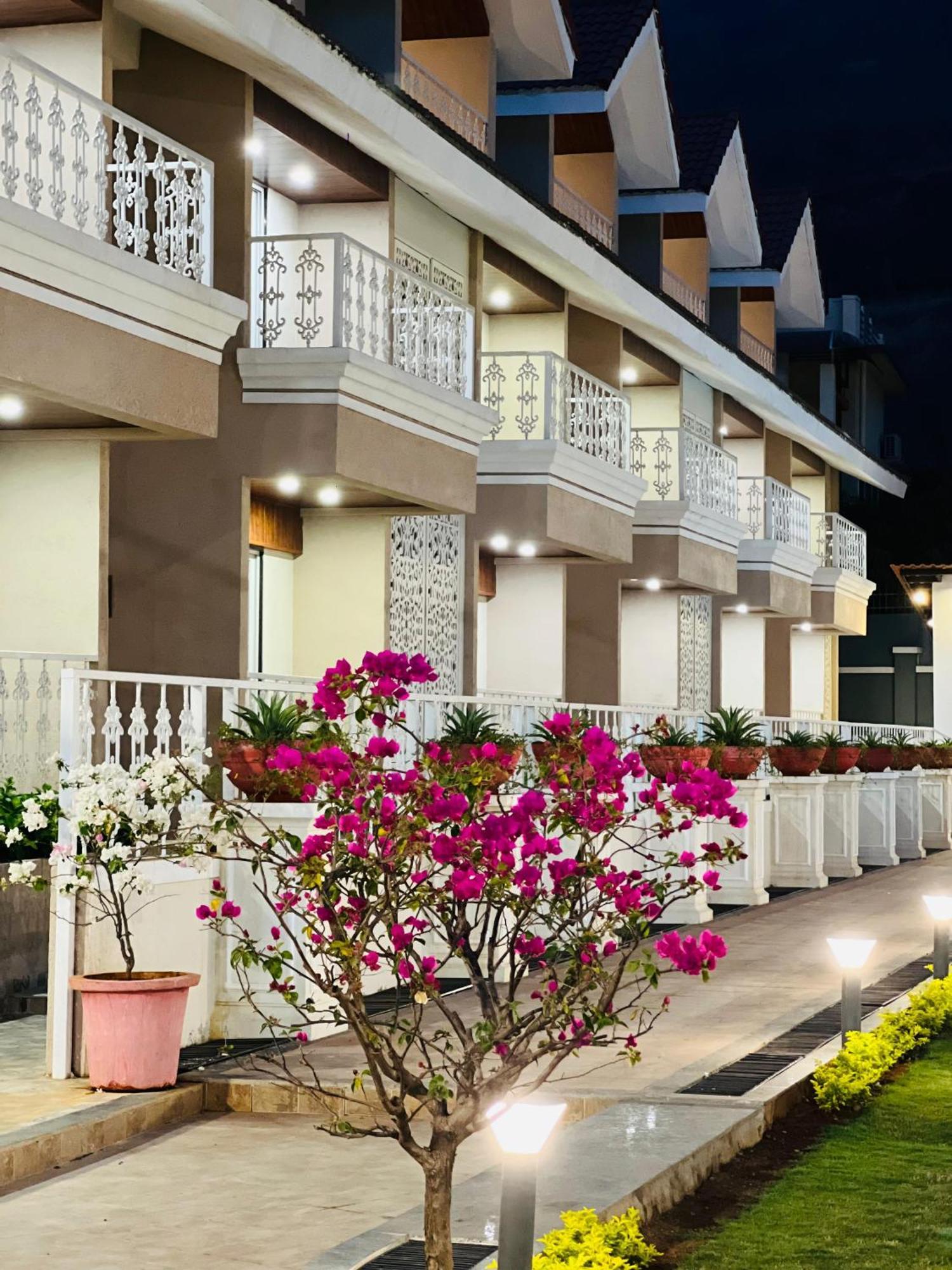 The Grand Leela Resort Khopoli Extérieur photo