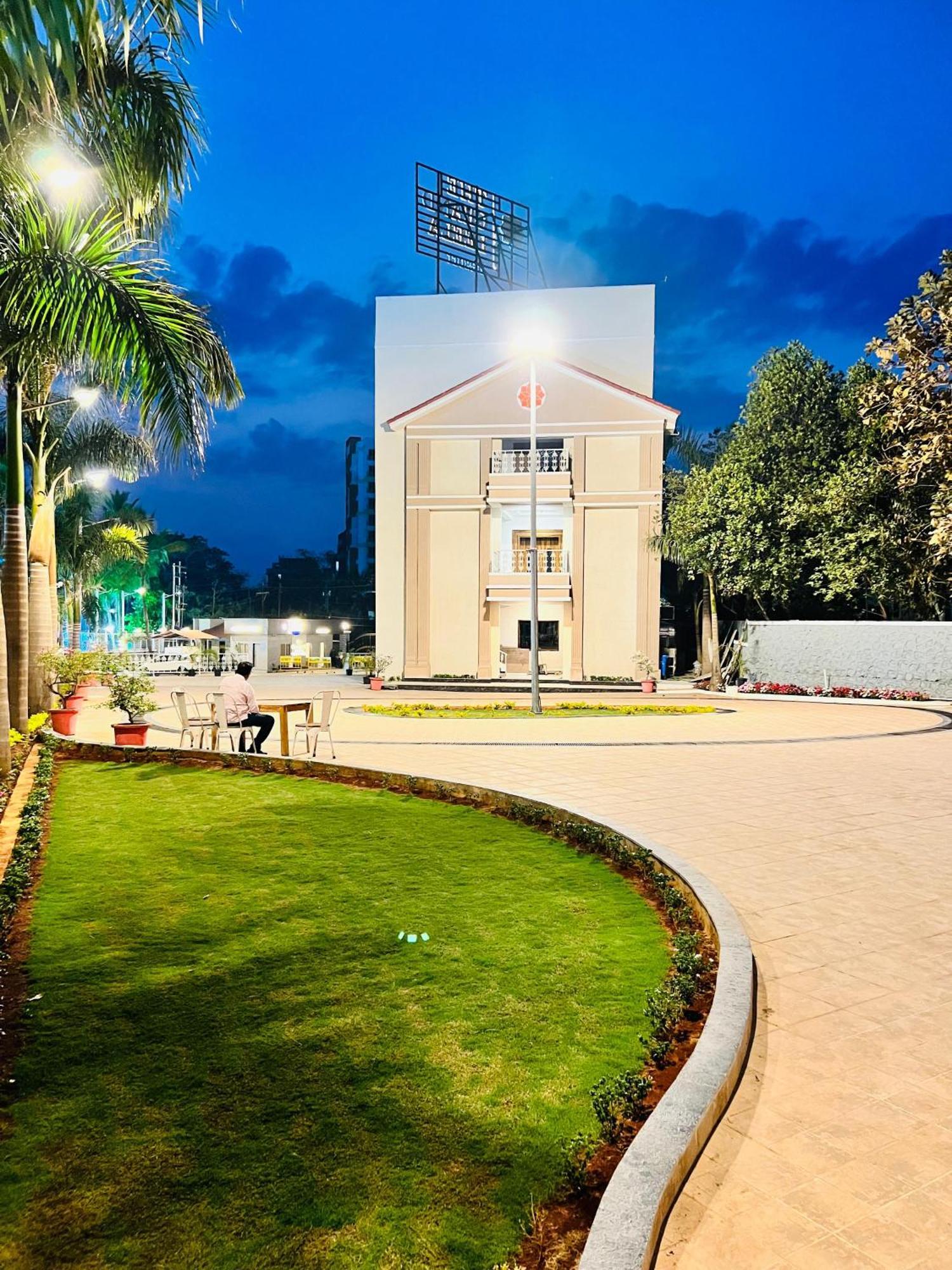 The Grand Leela Resort Khopoli Extérieur photo